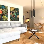 Karls B09 Apartment Gera